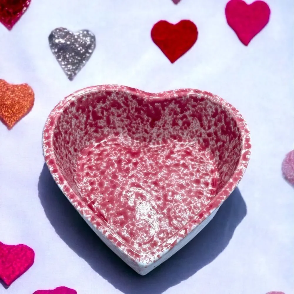 Coche l Heart Shaped Stonewear l Speckled Red & White Heart l Home l Kitchen